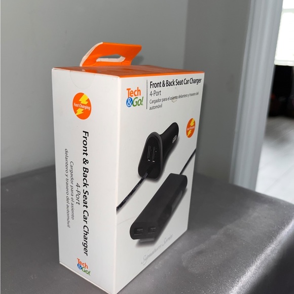 New | Tech and Go
9.6 Amp 4-Port Front and Back Seat Charger - Picture 10 of 12